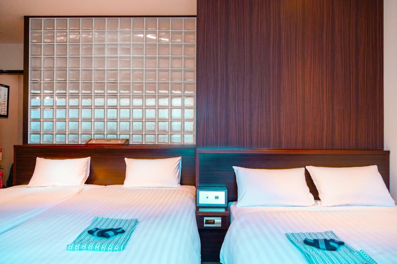 Floral Hotel - Nihonbashi Осака Екстериор снимка