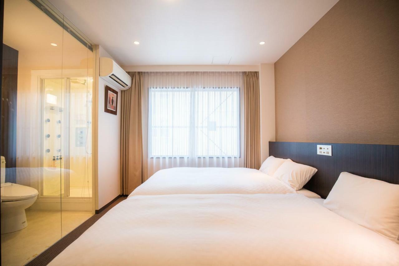 Floral Hotel - Nihonbashi Осака Екстериор снимка