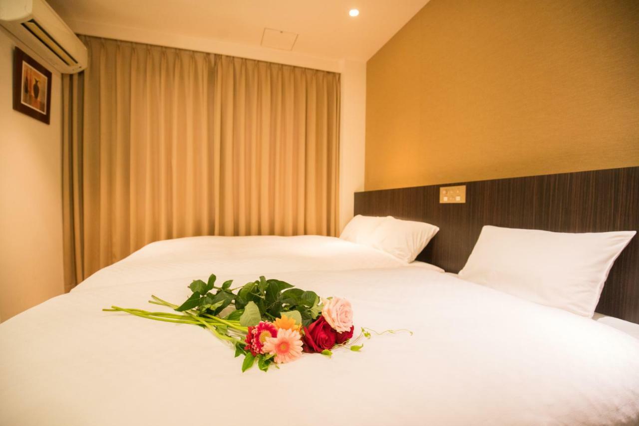 Floral Hotel - Nihonbashi Осака Екстериор снимка