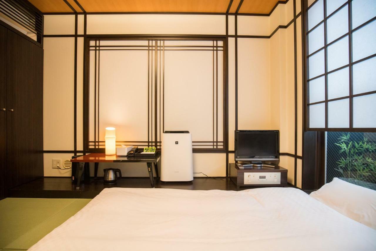 Floral Hotel - Nihonbashi Осака Екстериор снимка