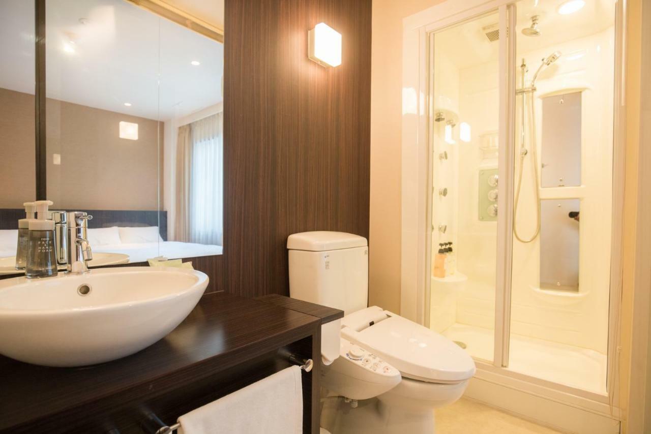 Floral Hotel - Nihonbashi Осака Екстериор снимка