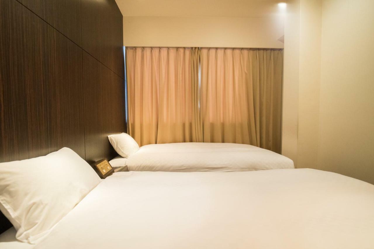 Floral Hotel - Nihonbashi Осака Екстериор снимка