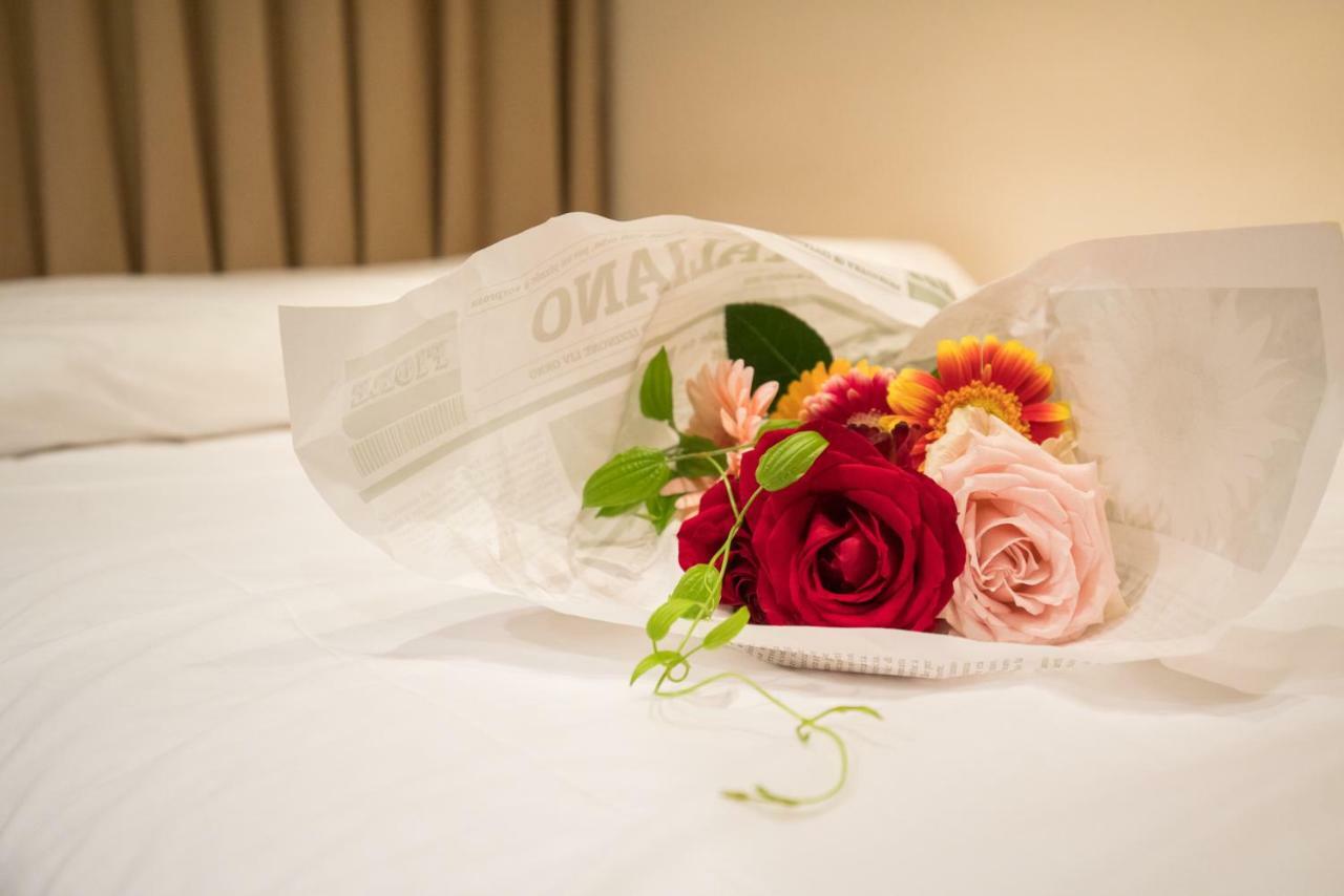 Floral Hotel - Nihonbashi Осака Екстериор снимка